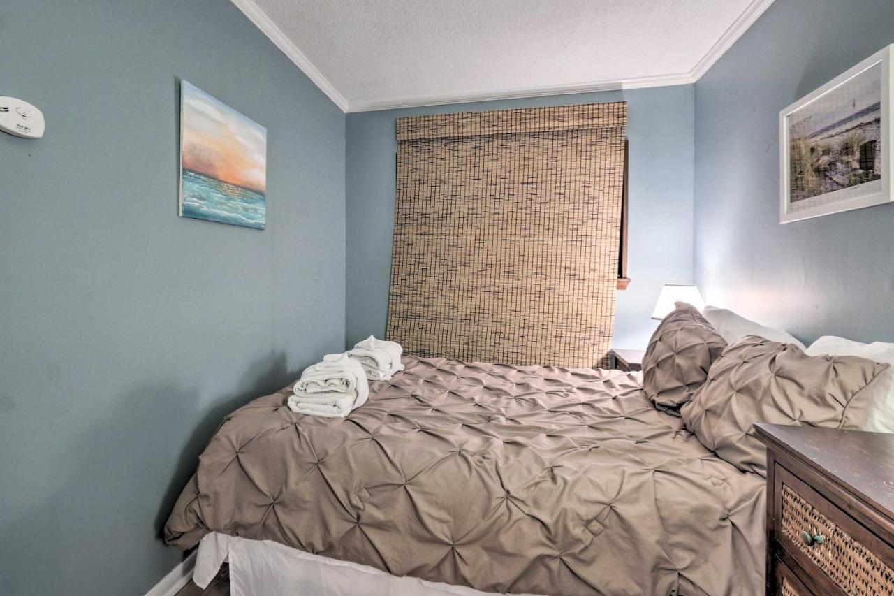 Hilton Head Condo Walk To Folly Field Beach! Хилтън Хед Айлънд Екстериор снимка
